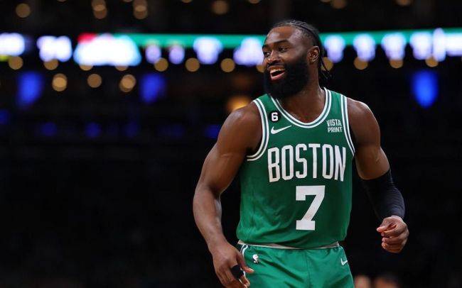 关于凯尔特人力克土耳其男篮，杰伦·布朗惊艳世界的信息