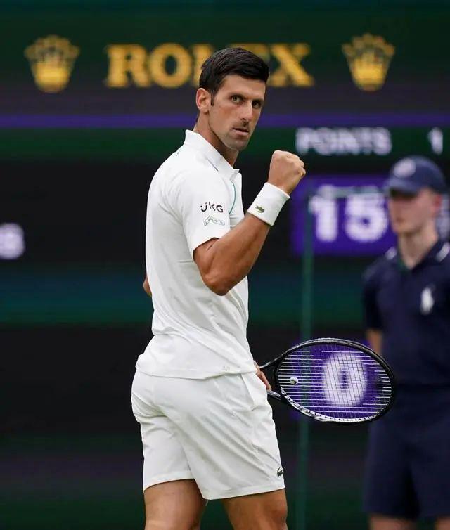 欧洲网球队力克澳大利亚网球队，费德勒绝境逆转