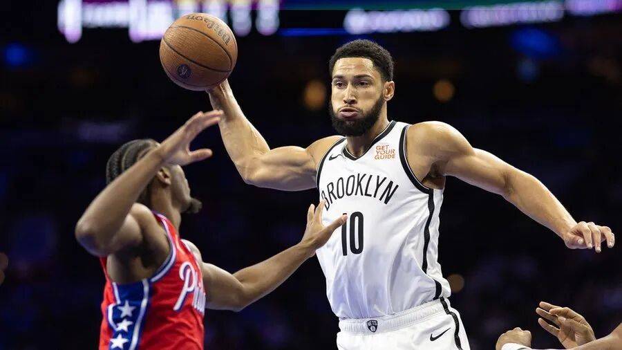 勇士碾压中国男篮，西蒙斯爆发神勇