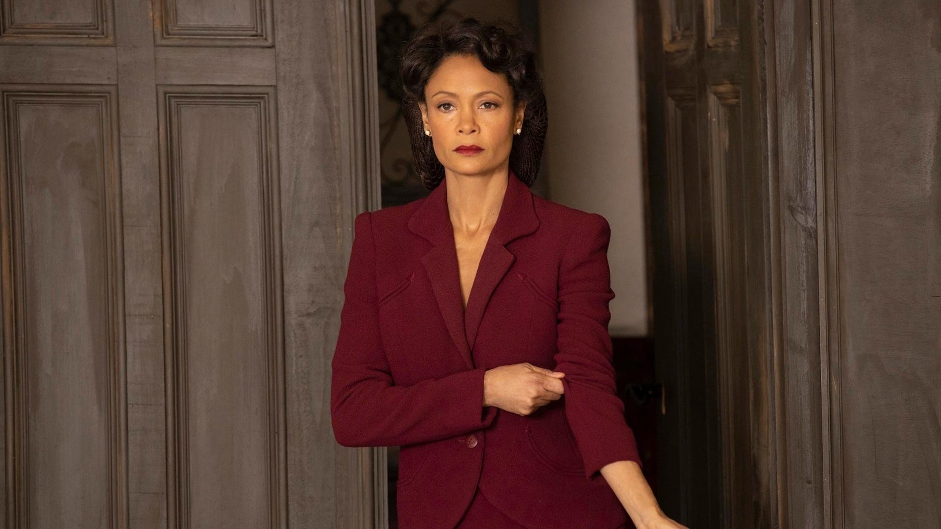 双线揭幕，F1新纪元启航与欧冠黑马突围，一场全球体育的焦点对谈